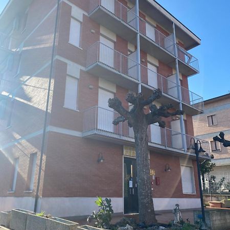Hotel Ferrara Chianciano Terme Exterior foto